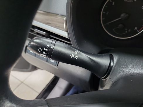 Used 2024 Nissan Altima 2.5 SV image 42