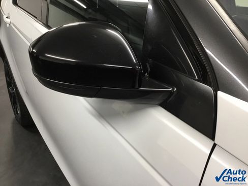 Used 2019 Land Rover Discovery Sport HSE image 18