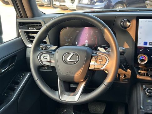 Used 2025 Lexus GX 550 AWD/4WD image 45