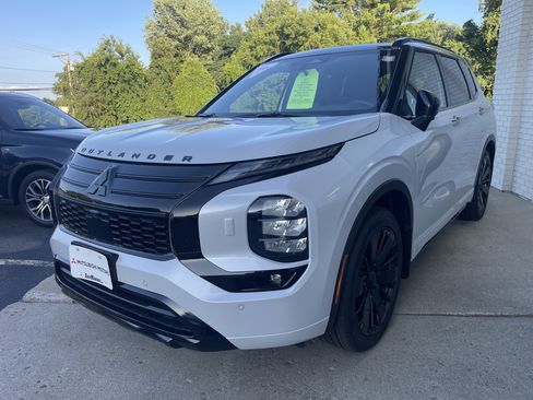 New 2026 Mitsubishi Outlander SEL Black Edition AWD/4WD image 2