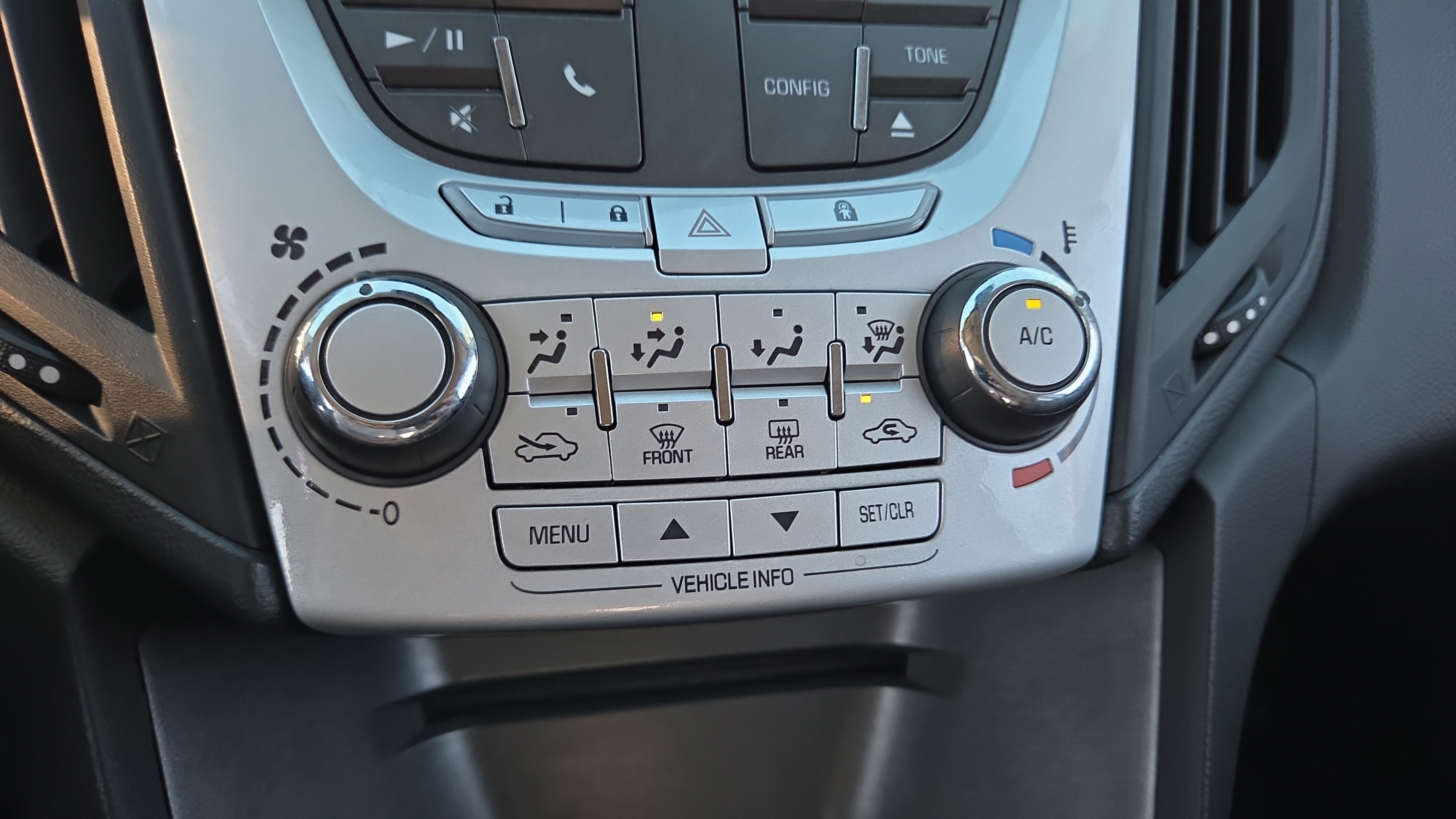 Used 2014 Chevrolet Equinox LT w/ Driver Convenience Package FWD image 30