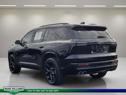 Used 2024 Chevrolet Traverse RS image 6