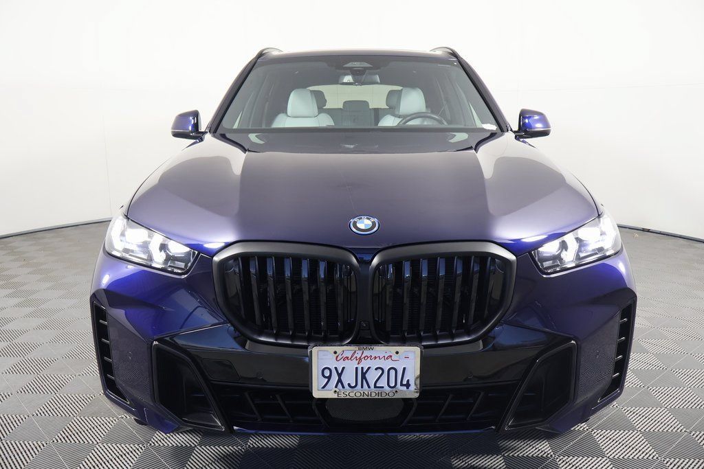 Used 2026 BMW X5 xDrive50e w/ M Sport Package AWD/4WD image 2