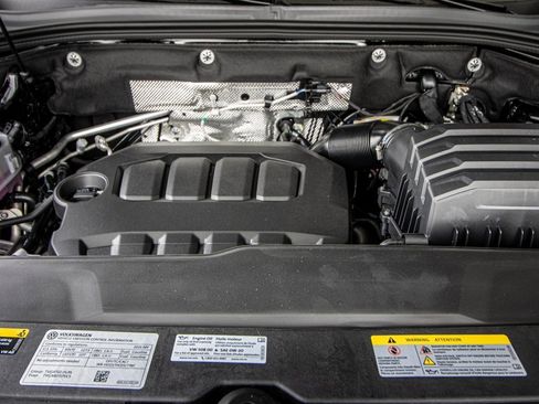 New 2026 Volkswagen Atlas SEL Premium R-Line image 24