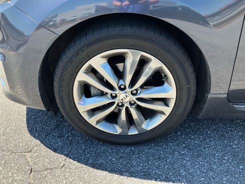 Used 2018 Kia Sedona SX Limited FWD image 26