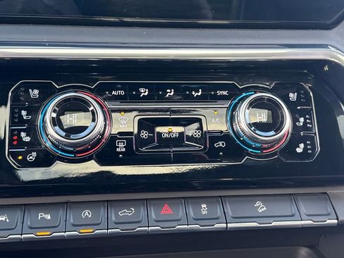 Used 2025 GMC Sierra 1500 Denali Ultimate image 22