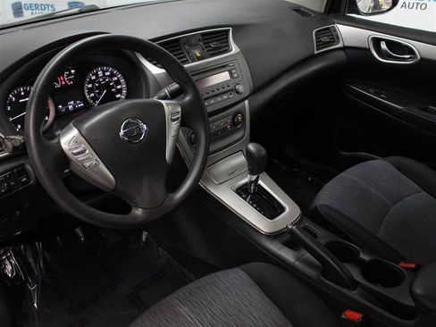 Used 2014 Nissan Sentra SV FWD image 7