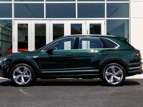 New 2026 Bentley Bentayga AWD/4WD image 7