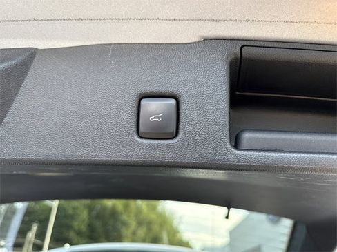 Used 2022 Ford Escape SE w/ Convenience Package image 32