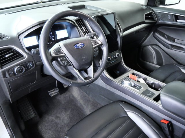 Certified 2023 Ford Edge SEL w/ Convenience Package AWD/4WD image 4