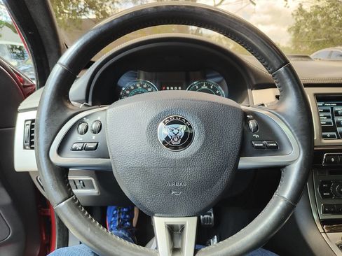 Used 2014 Jaguar XF 3.0 image 54