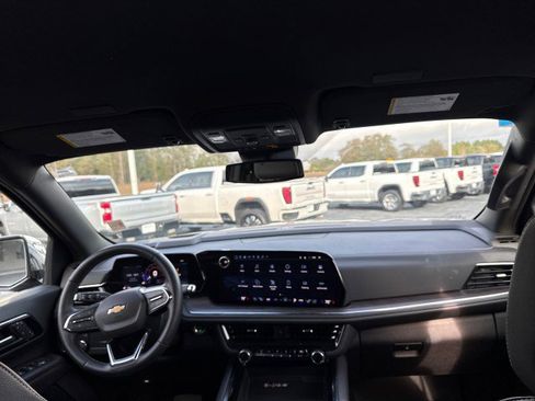 Used 2025 Chevrolet Tahoe Premier image 15