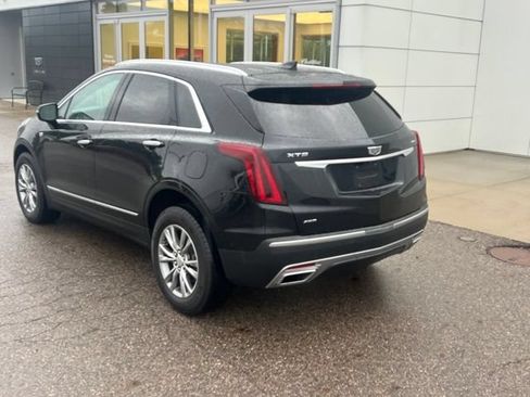 Used 2022 Cadillac XT5 Premium Luxury w/ Technology Package AWD/4WD image 5