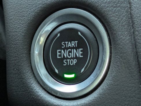 Used 2021 GMC Yukon SLT w/ SLT Luxury Plus Package image 32