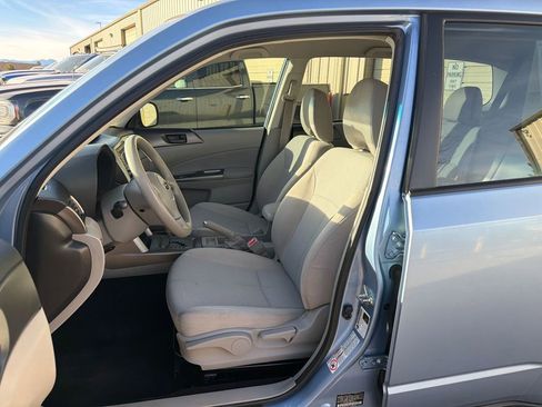 Used 2011 Subaru Forester 2.5X w/ Alloy Wheel Value Pkg image 9