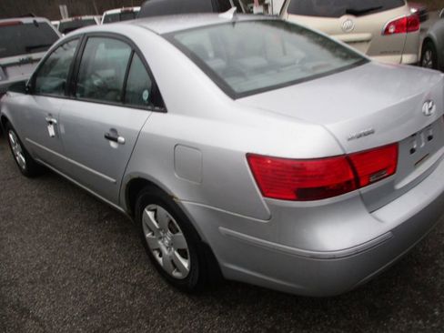 Used 2010 Hyundai Sonata GLS image 4