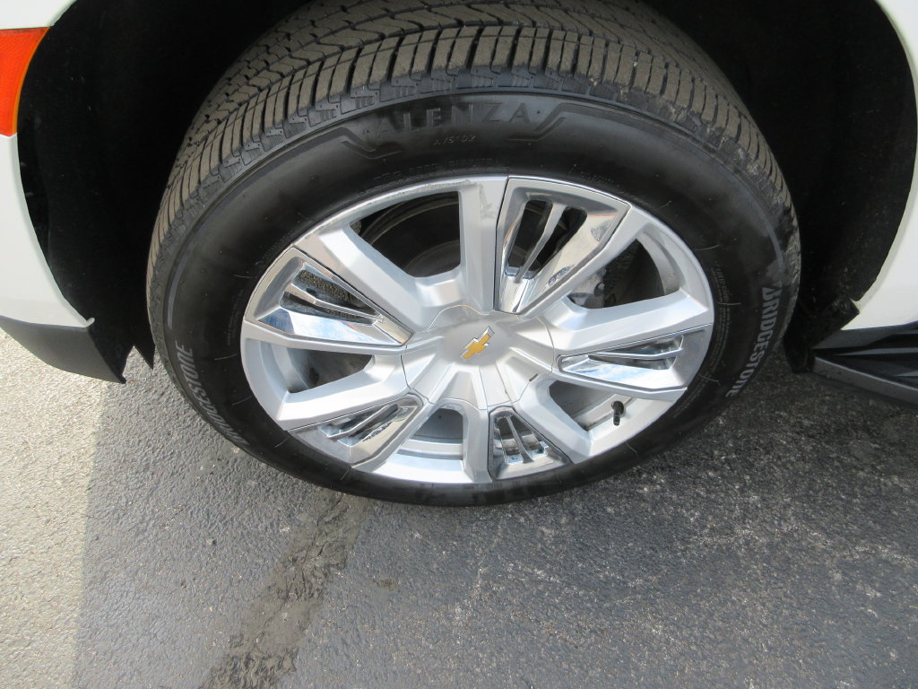 Certified 2022 Chevrolet Suburban High Country AWD/4WD image 15