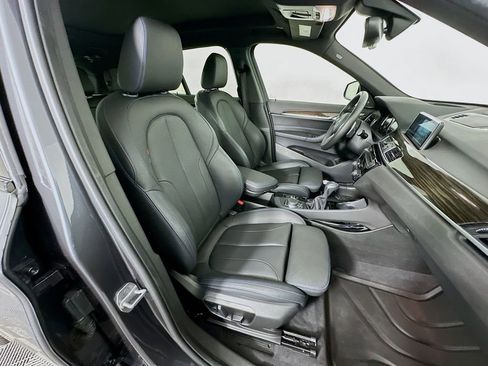 Used 2019 BMW X1 xDrive28i w/ M Sport Package image 29
