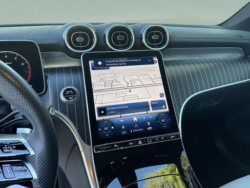 Used 2024 Mercedes-Benz GLC 300 image 11