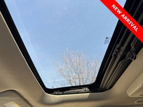 Used 2016 GMC Acadia SLT w/ Open Road Package image 21