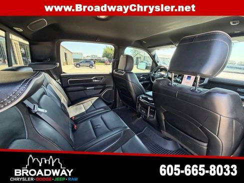 Used 2024 RAM 1500 Laramie AWD/4WD image 11
