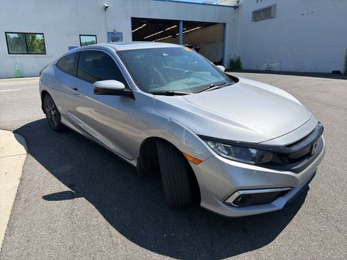 Used 2019 Honda Civic EX image 12