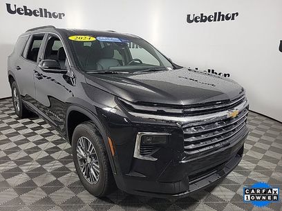 Certified 2025 Chevrolet Traverse LT