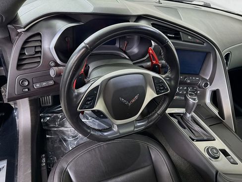Used 2017 Chevrolet Corvette Stingray Coupe image 3