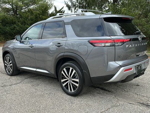 Certified 2025 Nissan Pathfinder Platinum w/ Cargo Package image 7