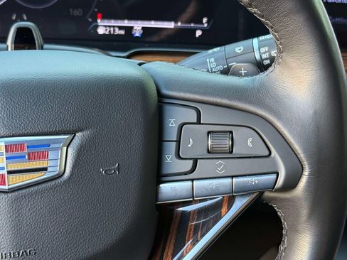Certified 2024 Cadillac Escalade Premium Luxury AWD/4WD image 35