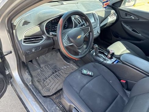 Used 2017 Chevrolet Malibu LS w/ LPO, Convenience Package 1 FWD image 11