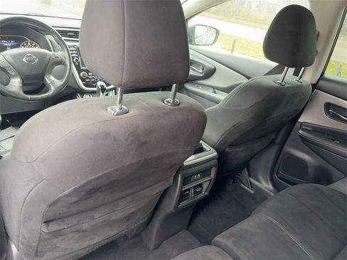 Used 2019 Nissan Murano SV image 23