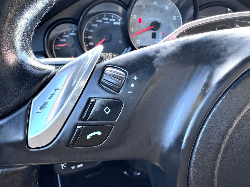 Used 2012 Porsche Panamera 4S image 29