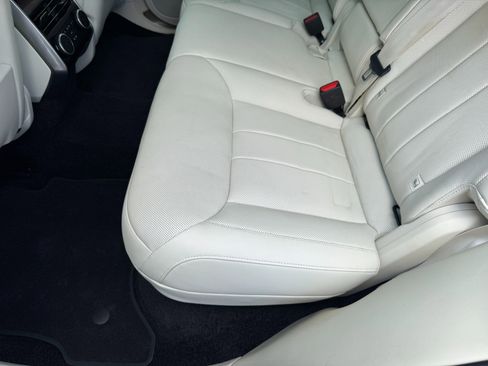 Used 2023 Land Rover Range Rover SE image 47