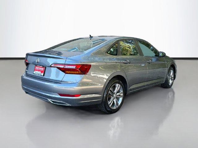 Used 2019 Volkswagen Jetta R-Line w/ R-Line Cold Weather Package FWD image 5