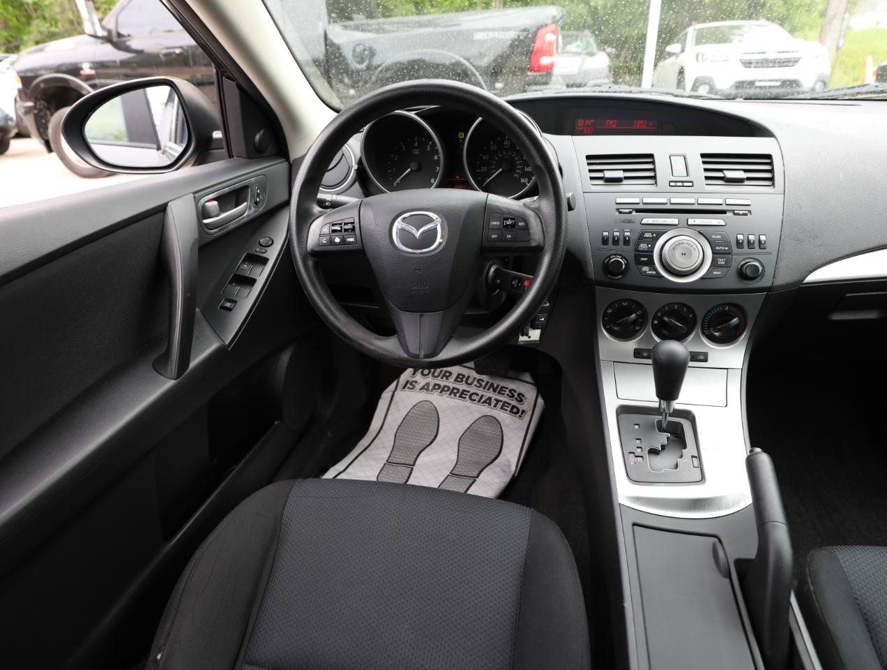 Used 2010 MAZDA MAZDA3 i Touring FWD image 13