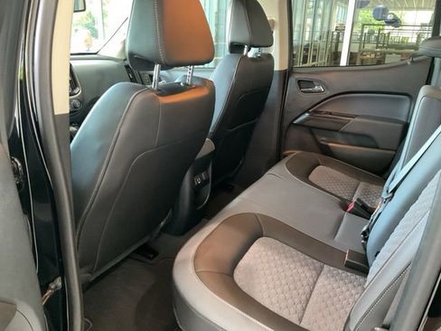 Used 2022 Chevrolet Colorado Z71 w/ Safety Package image 15