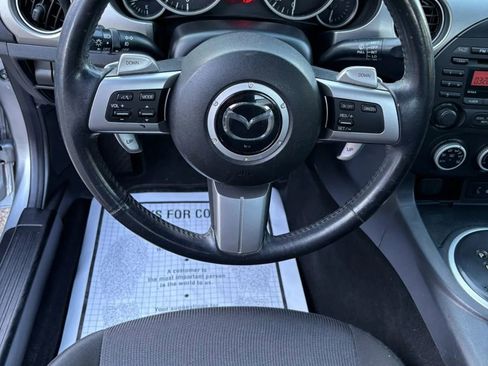 Used 2009 MAZDA MX-5 Miata Grand Touring w/ Premium Pkg image 10