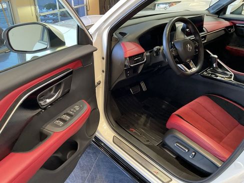 Certified 2025 Acura ADX A-Spec image 9