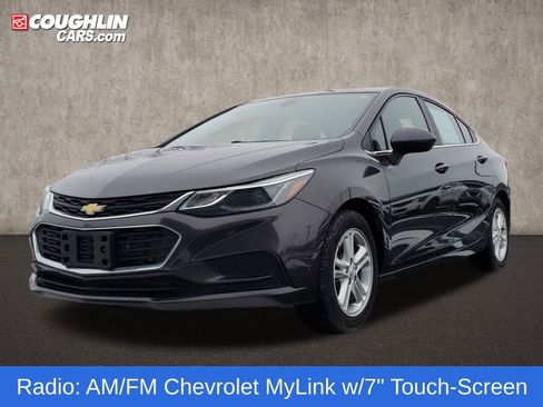 Used 2017 Chevrolet Cruze LT image 4
