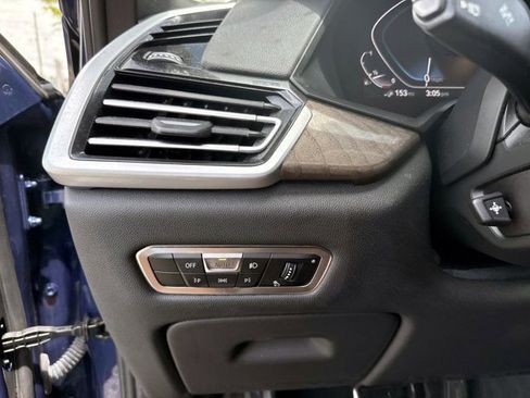 Used 2022 BMW X5 xDrive45e w/ M Sport Package AWD/4WD image 35