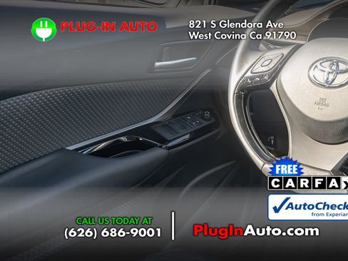 Used 2022 Toyota C-HR Limited image 12