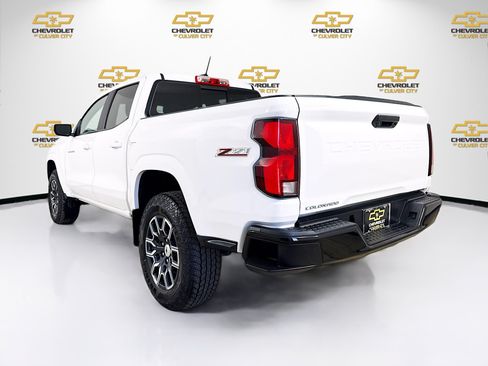 Used 2023 Chevrolet Colorado Z71 w/ Z71 Convenience Package 2 AWD/4WD image 6