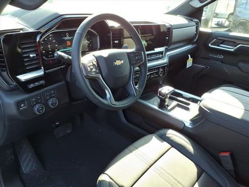 New 2026 Chevrolet Silverado 1500 High Country AWD/4WD image 5