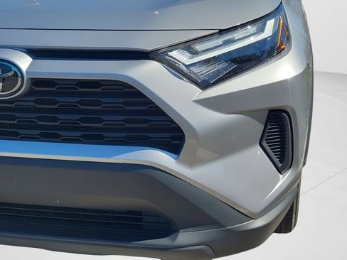 Used 2023 Toyota RAV4 XLE w/ Convenience Package image 10