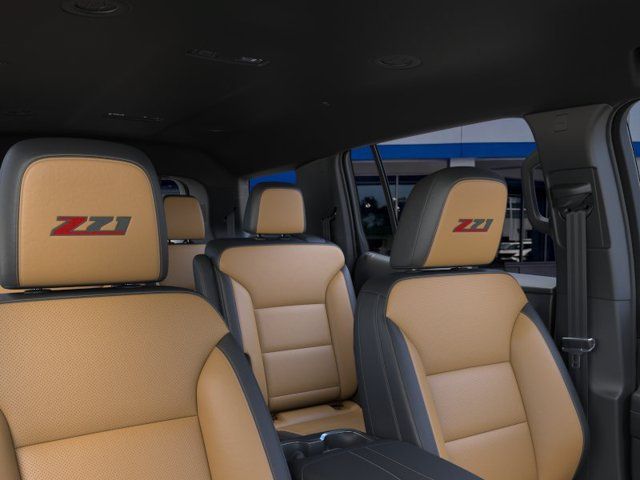 New 2027 Chevrolet Traverse Z71 w/ Enhanced Driving Package AWD/4WD image 24