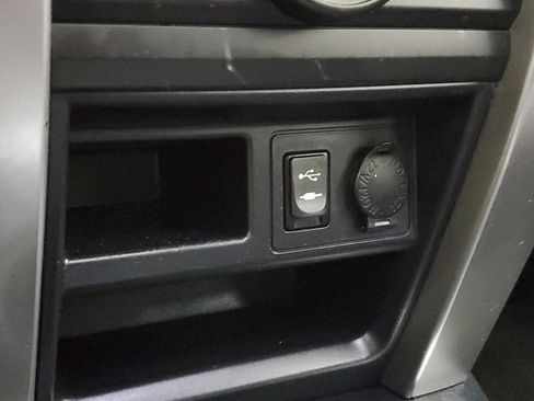 Used 2015 Toyota 4Runner SR5 Premium RWD image 29