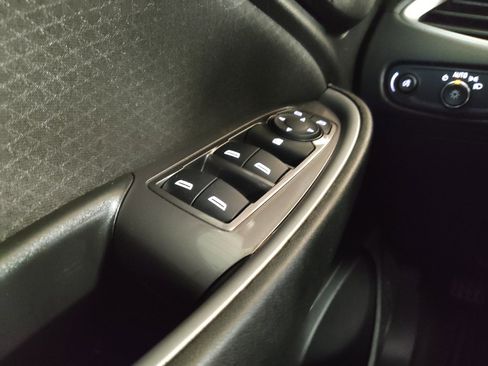 Used 2020 Chevrolet Malibu LS FWD image 27