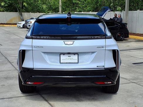 New 2026 Cadillac Lyriq Luxury RWD image 4