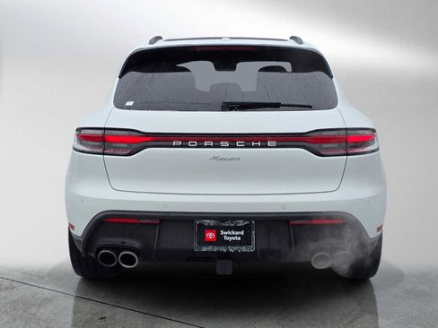 Used 2025 Porsche Macan AWD/4WD image 6